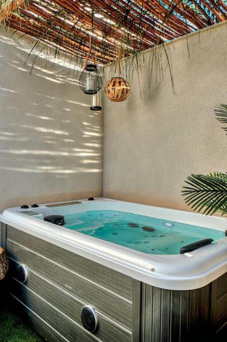 Suite Con Jacuzzi En La Montana. Catadau Eksteriør bilde